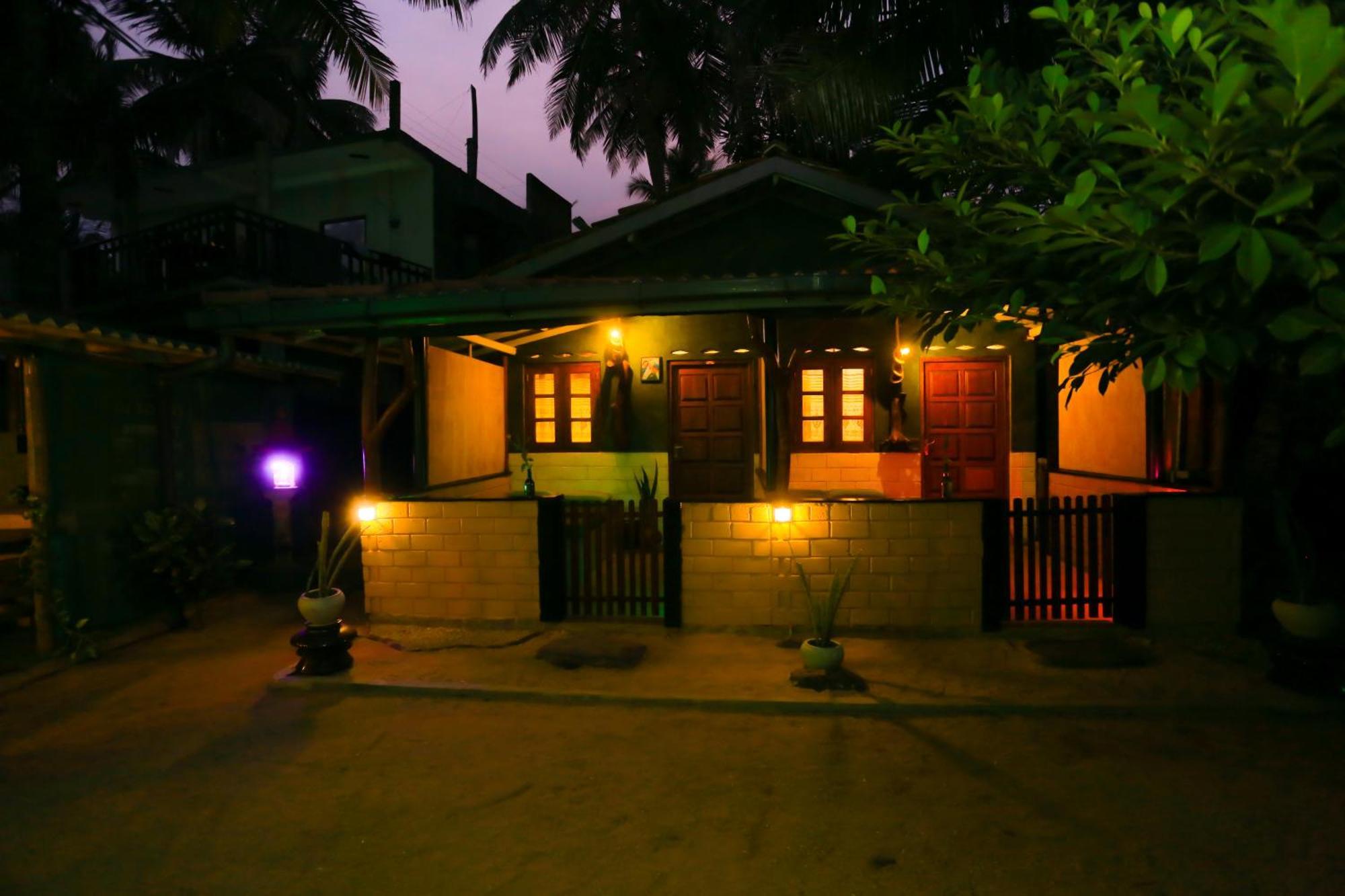 Rosa Shashi Cabanas Galle Exterior photo